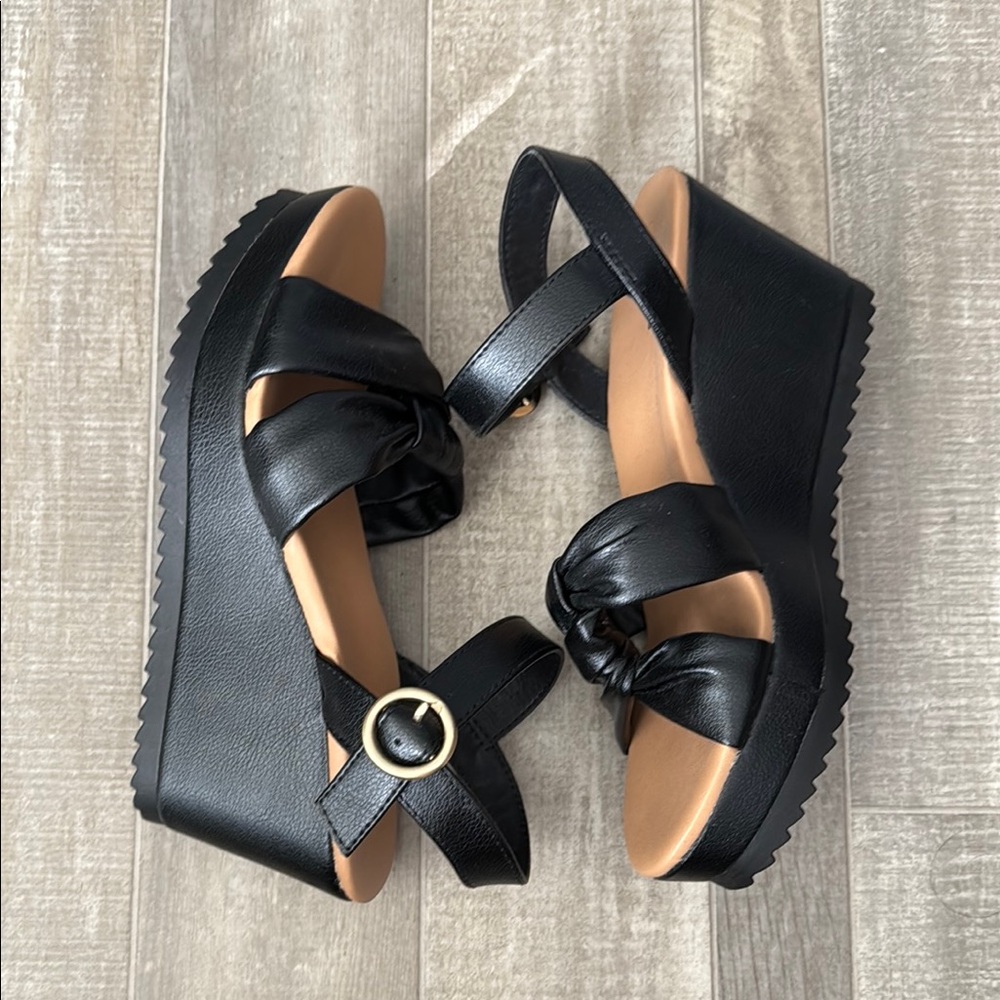 Sonoma Women's Black Wedge Sandals - Picture 3 of 4